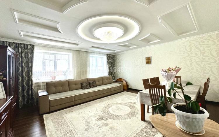 3-бөлмелі пәтер · 127 м² · 11/12 қабат, Бауыржан Момышулы 62, бағасы: 42 млн ₸ в Кокшетау — фото 25