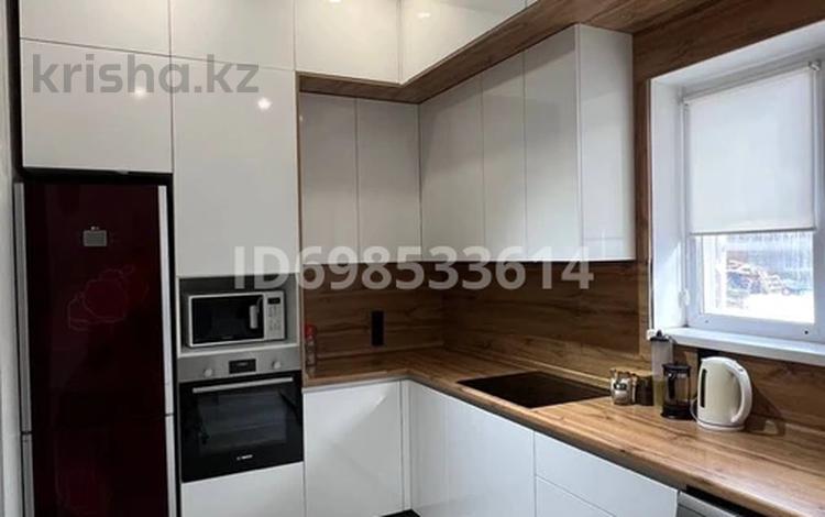 Жеке үй · 7 бөлме · 300 м² · 15 жүзд., 21-й микрорайон 17 — Богенбай батыра и торайгырова, бағасы: 150 млн ₸ в Экибастузе — фото 11