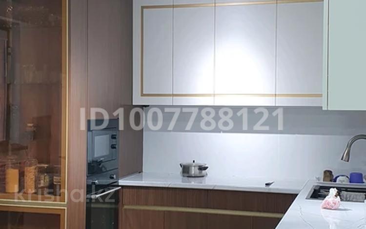 4-комнатная квартира · 106.1 м² · 2/5 этаж, 27-й мкр 2 за 45 млн ₸ в Актау — фото 2