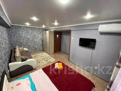 1-комнатная квартира, 35 м², 3 этаж посуточно, Торайгырова 111 за 10 000 〒 в Павлодаре