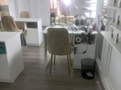 Свободное назначение, офисы, салоны красоты · 60 м² за 250 000 ₸ в Шымкенте, Аль-Фарабийский р-н