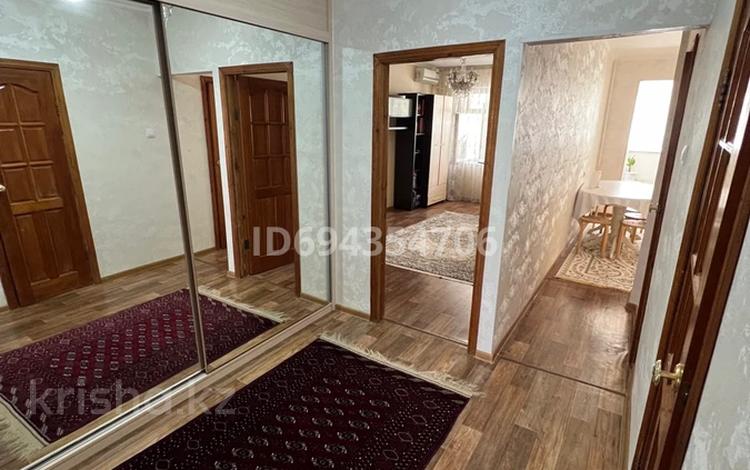 3-комнатная квартира, 77.3 м², 2/5 этаж, 29-й мкр 21