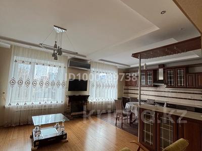 Продажа квартир в Северо-Казахстанской обл.: 5-комнатная квартира · 230 м² · 2/2 этаж, А.Шажимбаева 130 за 98 млн 〒 5-комнатная квартира · 230 м² · 2/2 этаж, А.Шажимбаева 130 за 98 млн 〒 в Петропавловске