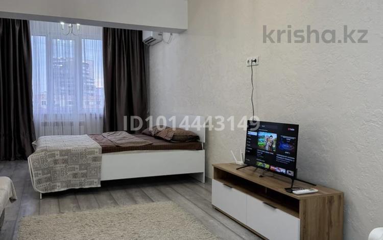 1-комнатная квартира · 41 м² · 8/12 этаж, Тулебаева 49/1 — Гоголя-Тулебаева за 380 000 ₸ в Алматы, Медеуский р-н — фото 2