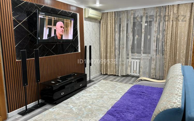 2-комнатная квартира · 65 м² · 4/5 этаж, Ескалиева 106 — По Назарбаева все университеты рядом за 15 000 ₸ в Уральске — фото 2