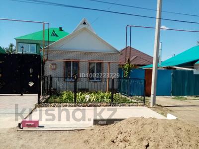 Отдельный дом · 5 комнат · 120 м², Героя Советского Союза Садомскова 3 за 500 000 〒 в Уральске