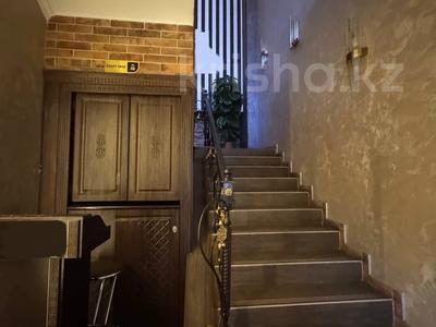 Коммерциялық жылжымайтын мүлік в Карагандинской обл.: Еркін · 696 м², бағасы: 350 млн 〒 Еркін · 696 м², бағасы: 350 млн 〒 в Караганде, Казыбек би р-н