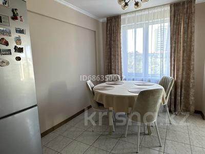 3-бөлмелі пәтер · 60.5 м² · 4/5 қабат, Азаттык 99А — Ост. Стройкантора, бағасы: 19 млн ₸ в Атырау, мкр Жилгородок