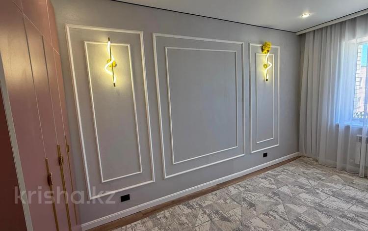 4-комнатная квартира · 105 м² · 7/7 этаж, 17-й мкр 107 за 28.5 млн ₸ в Актау — фото 2