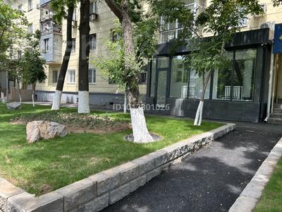 Офисы, магазины и бутики, склады, салоны красоты, медцентры и аптеки, образование, развлечения, конференц-залы, кабинеты и рабочие места, студии · 50 м² за 430 000 〒 в Шымкенте, Туран р-н