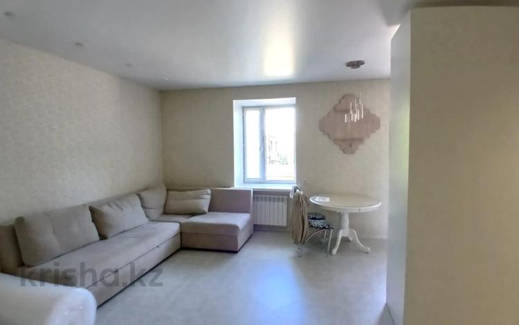 4-бөлмелі пәтер · 90 м² · 2/2 қабат, Жаңа қала ш/а., Ермекова, бағасы: 46 млн ₸ в Караганде, Казыбек би р-н — фото 2
