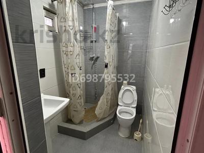 4-бөлмелі пәтер · 200 м² · 1/2 қабат, мкр Самал-3, Самал 3 81, бағасы: 180 000 〒 в Шымкенте, Абайский р-н