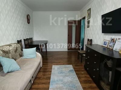 2-комнатная квартира · 54 м² · 3/5 этаж, мкр 8, Бр Жубановых 295 — Поликлиника 4 за 17.8 млн ₸ в Актобе
