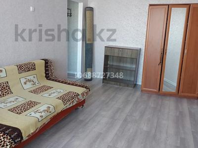 1-комнатная квартира · 32 м² · 5/5 этаж, Майкудук, 19й микрорайон за 85 000 〒 в Караганде, Алихана Бокейханова р-н