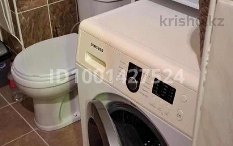 3-бөлмелі пәтер · 90 м² · 6/6 қабат, мкр Каспий, Крупская 24Б, бағасы: 37 млн ₸ в Атырау — фото 2