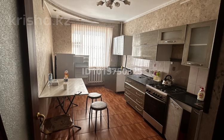 3-комнатная квартира · 90 м² · 1/5 этаж, Набережная 1 за 180 000 ₸ в  — фото 2