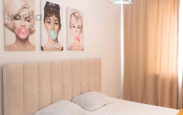 4-комнатная квартира · 90 м² · 7/9 этаж, мкр Самал-2 80 — Мендикулова/бектурова за 40 000 ₸ в Алматы, Медеуский р-н — фото 2