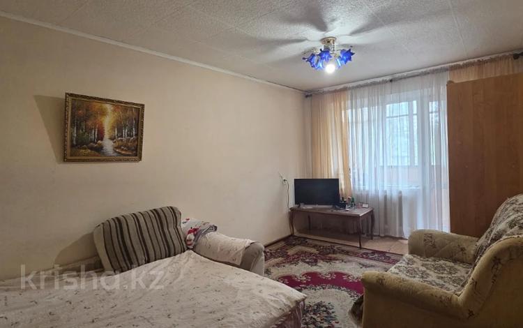 1-комнатная квартира · 33.5 м² · 4/9 этаж, пр. Металлургов за 7.5 млн ₸ в Темиртау — фото 2