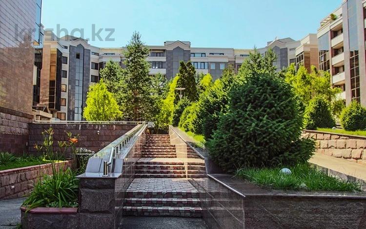 3-комнатная квартира · 170 м² · 4/6 этаж, Рахмадиева 12 за 148 млн ₸ в Алматы, Бостандыкский р-н — фото 44