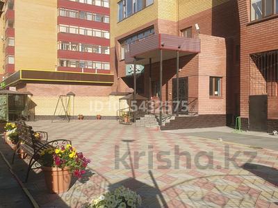 2-бөлмелі пәтер · 72.5 м² · 8/9 қабат, Уранхаева 28, бағасы: 52 млн ₸ в Семее