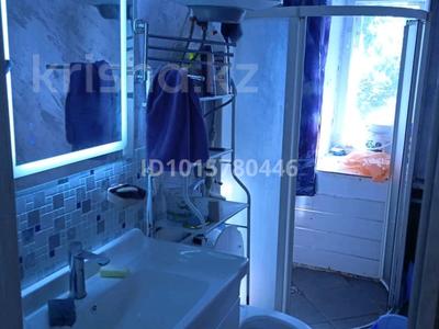 3-бөлмелі пәтер · 65.9 м² · 2/2 қабат, пищевиков 11, бағасы: 15 млн ₸ в Семее
