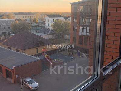 4-комнатная квартира · 125 м² · 4/4 этаж, Достоевского 16 корпус 2 за 56.5 млн 〒 в Павлодаре