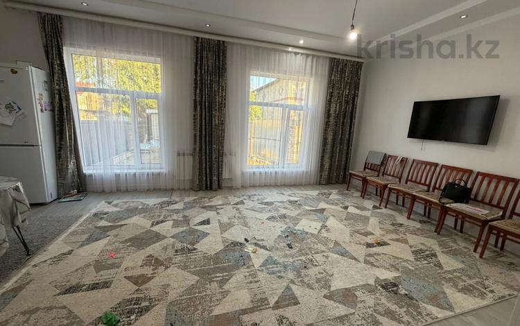 Жеке үй · 3 бөлме · 75.5 м² · 3.5 жүзд., 2 ш/а., Абу сарсенбаев 3, бағасы: 25 млн ₸ в Актобе, мкр 8 — фото 4