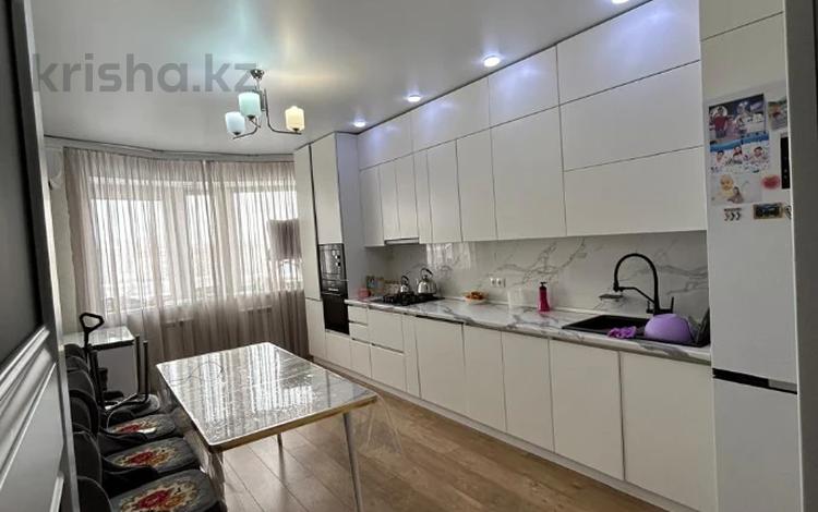 3-комнатная квартира · 102 м² · 7/9 этаж, мкр. Алтын орда 5а — СКОНУР за 40 млн ₸ в Актобе — фото 2