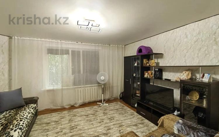1-комнатная квартира · 40.5 м² · 1/5 этаж, мкр Юго-Восток, Мкр Юго-Восток, мкр Степной 2 3 — Шахтёров- Корзина- ТЦ Алмаз за 13 млн ₸ в Караганде, Казыбек би р-н — фото 2