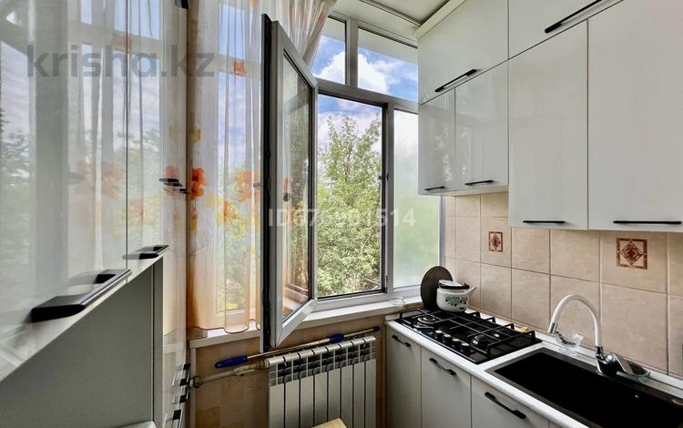 1-комнатная квартира · 35 м² · 3/5 этаж, Алатау — Возле Фиркана(Алатау) за 8 000 ₸ в Таразе — фото 2
