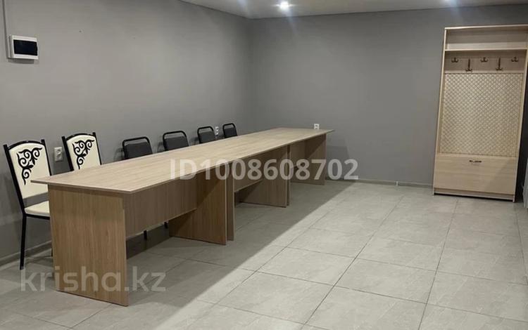 Офисы · 50 м² за 200 000 ₸ в Семее — фото 2