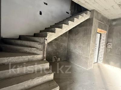 5-комнатная квартира · 246 м² · 5/5 этаж, Жумабаева за 85 млн 〒 в Семее