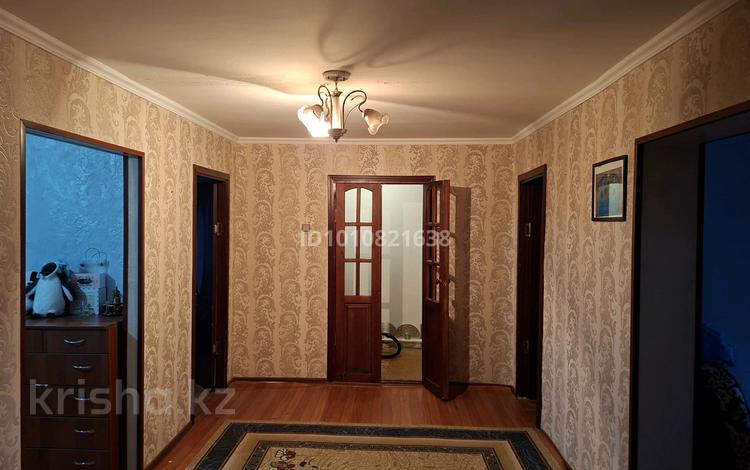 Часть дома · 4 комнаты · 100 м² · 12 сот., Карамурзанова 24 — Находится возле 21 школы в заре за 20 млн 〒 в Талдыкоргане — фото 2