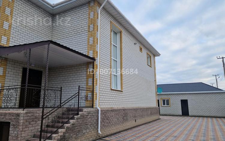 Отдельный дом · 4 комнаты · 340 м² · 6 сот., Ермакова за 200 млн 〒 в Павлодаре — фото 2