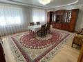 Жеке үй · 7 бөлме · 350 м² · 10 жүзд., Кайдауыл Батыра ., бағасы: 65 млн ₸ в Актобе, жилой массив Заречный-2