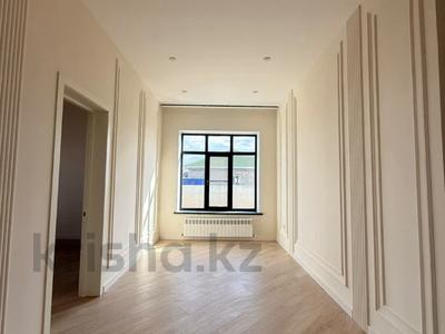 4-комнатная квартира · 142 м² · 1 этаж, сулутор 296 за 40 млн ₸ в Актобе