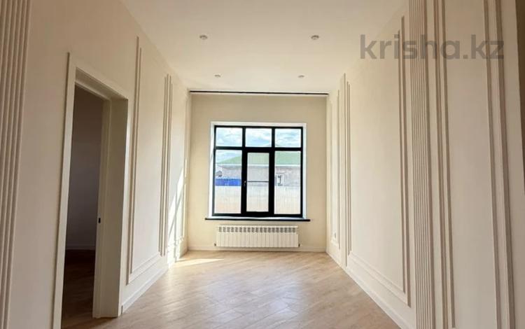 4-комнатная квартира · 142 м² · 1 этаж, сулутор 296 за 40 млн ₸ в Актобе — фото 9