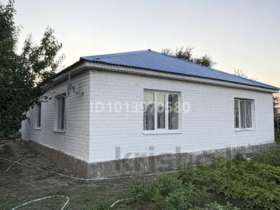 Жеке үй · 4 бөлме · 140 м² · 110000 жүзд., Қобда, Жанқожа батыр 2 — Қобыланды батыр атындағы орта мектеп, бағасы: 13 млн ₸ в Актюбинской обл., Хобда