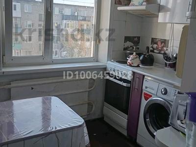 3-бөлмелі пәтер · 62.8 м² · 5/5 қабат, Камзина 5, бағасы: 9 млн ₸ в Аксу
