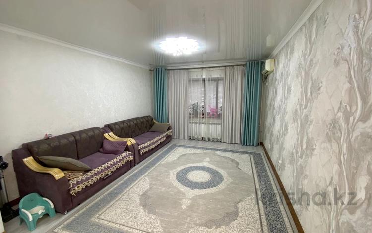 3-комнатная квартира, 90 м², 2/10 этаж, Кудайбердыулы 32 — Срочно!