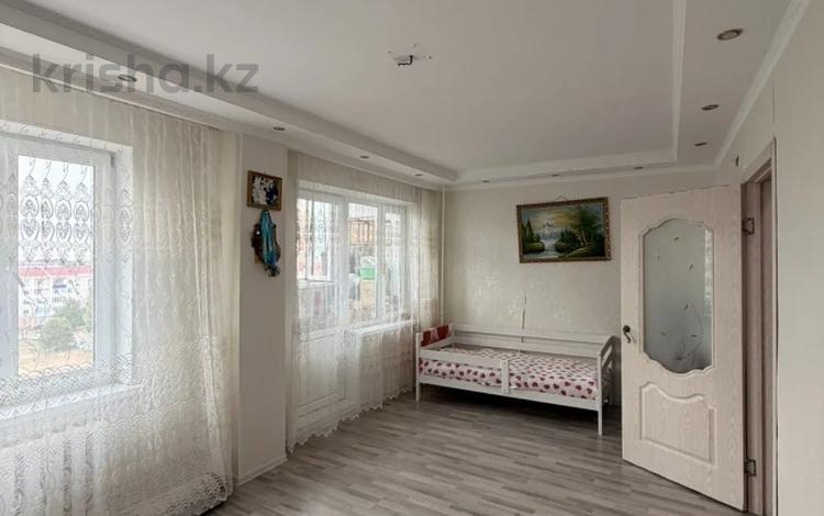 2-бөлмелі пәтер · 59.1 м² · 8/9 қабат, жана орда, бағасы: 23 млн ₸ в Уральске — фото 2