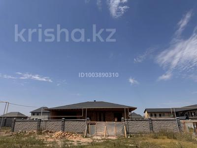 Отдельный дом · 7 комнат · 300 м² · 12 сот., Капал батыра-Жетысу — Куат, акиматовская улица за 69 млн ₸ в 