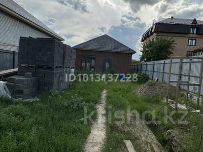 Отдельный дом · 4 комнаты · 146 м² · 4 сот., Мендалиева — Маметова за 50 млн ₸ в Уральске