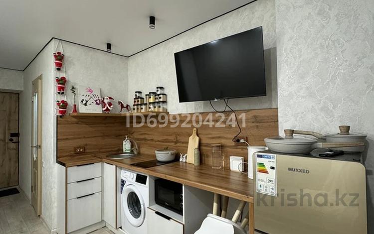 1-бөлмелі пәтер · 16.1 м² · 2/5 қабат, Толстого 100, бағасы: 9 млн ₸ в Павлодаре — фото 2