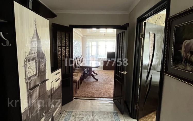 3-комнатная квартира, 62 м², 4/5 этаж, Кусаинова 31 за 15 млн 〒 в Сатпаев — фото 2