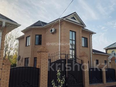 Дом · 5 комнат · 200 м², М.Макатаева 17 — Взлетка за 70 000 ₸ в 