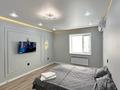 1-комнатная квартира · 56 м² · 3/10 этаж, Молдавская — 8 школа,Универмаг,Ледовый дворец за 15 000 〒 в Уральске — фото 2