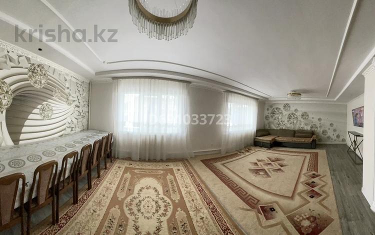 Отдельный дом • 5 комнат • 189 м² • 10 сот., Исагулова 4 за 50 млн 〒 в Алматы — фото 2