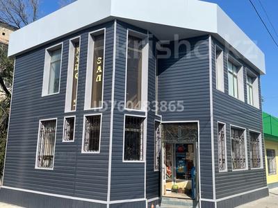 Магазины и бутики, салоны красоты · 117.8 м² за 43 млн 〒 в Шымкенте, Аль-Фарабийский р-н