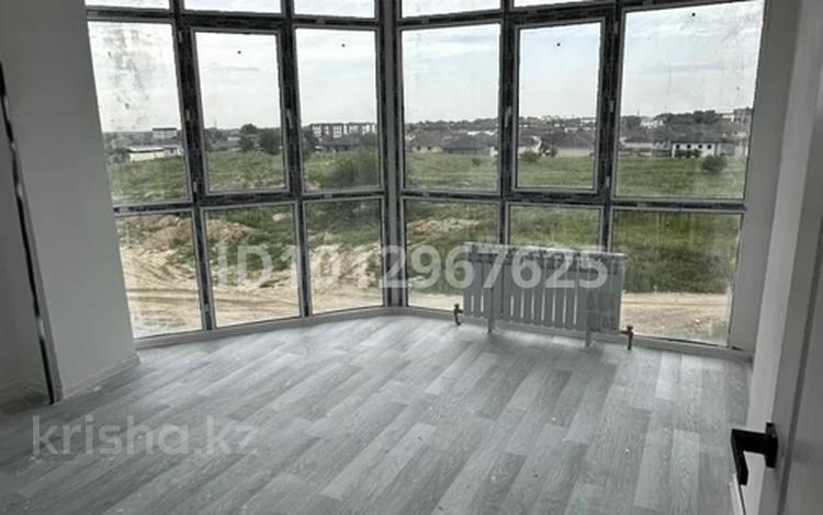 1-бөлмелі пәтер · 51 м² · 4/5 қабат, Абылай хана 2/5 — Абылай хана, бағасы: 21 млн ₸ в Каскелене — фото 2